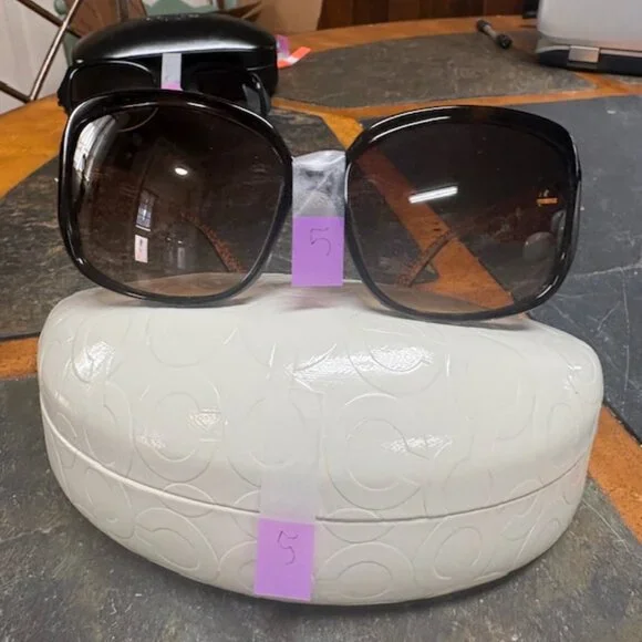 Women's sunglasses - Picture 5 of 9